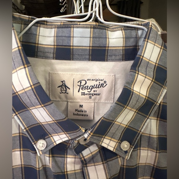 Original penguin brand, new shirt, size medium - Picture 3 of 3